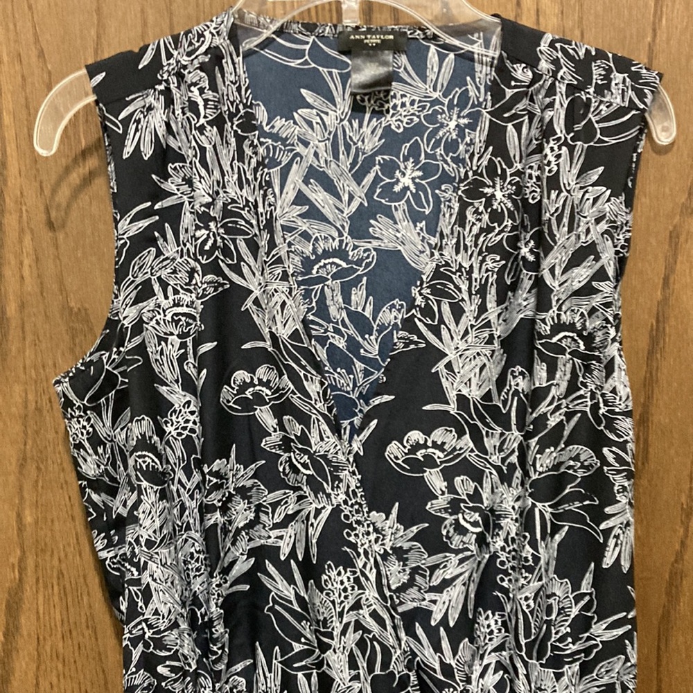 Ann Taylor lightweight, sleeveless jumpsuit